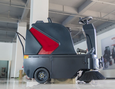 駕駛式掃地機 駕駛式掃地機
