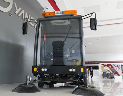 電動(dòng)掃地車 電動(dòng)掃地車